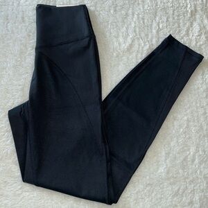 OFFLINE By Aerie Goals 7/8 Leggings Medium NWOT